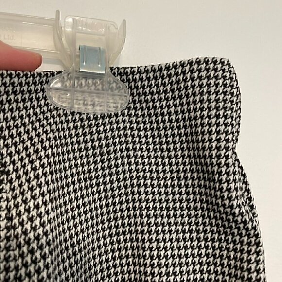 CALVIN KLEIN White Black Houndstooth Pull On Elastic Cropped ? Tapered Leg Pants - Picture 6 of 14